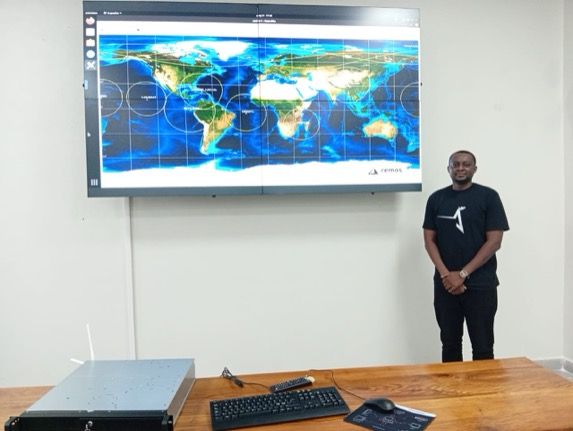 Mission control center with live Expedite tracking software on the video wall